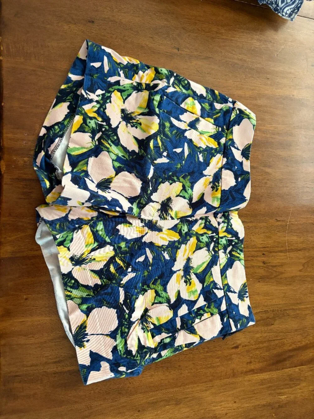 J. Crew Stretch Floral Print Shorts Size 6